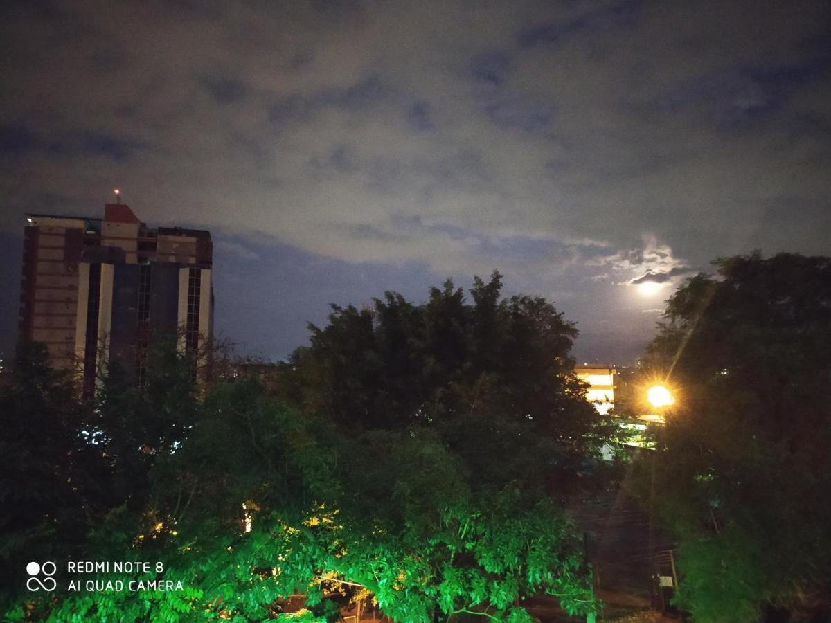 Amplio Y Comodo Apartamento Con Bella Vista En Pleno Centro Ciudad del Este Extérieur photo